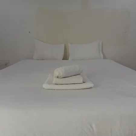 Tram 28 Starting Location - 15 דירה *