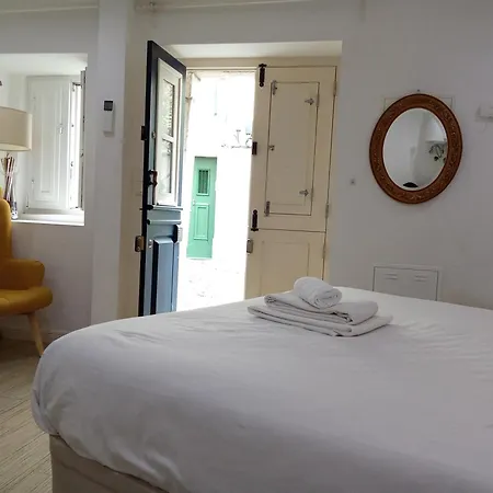 Tram 28 Starting Location - 15